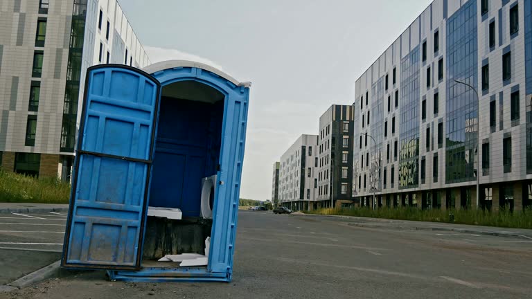Best Short-Term Portable Toilet Rental  in Cool Valley, MO